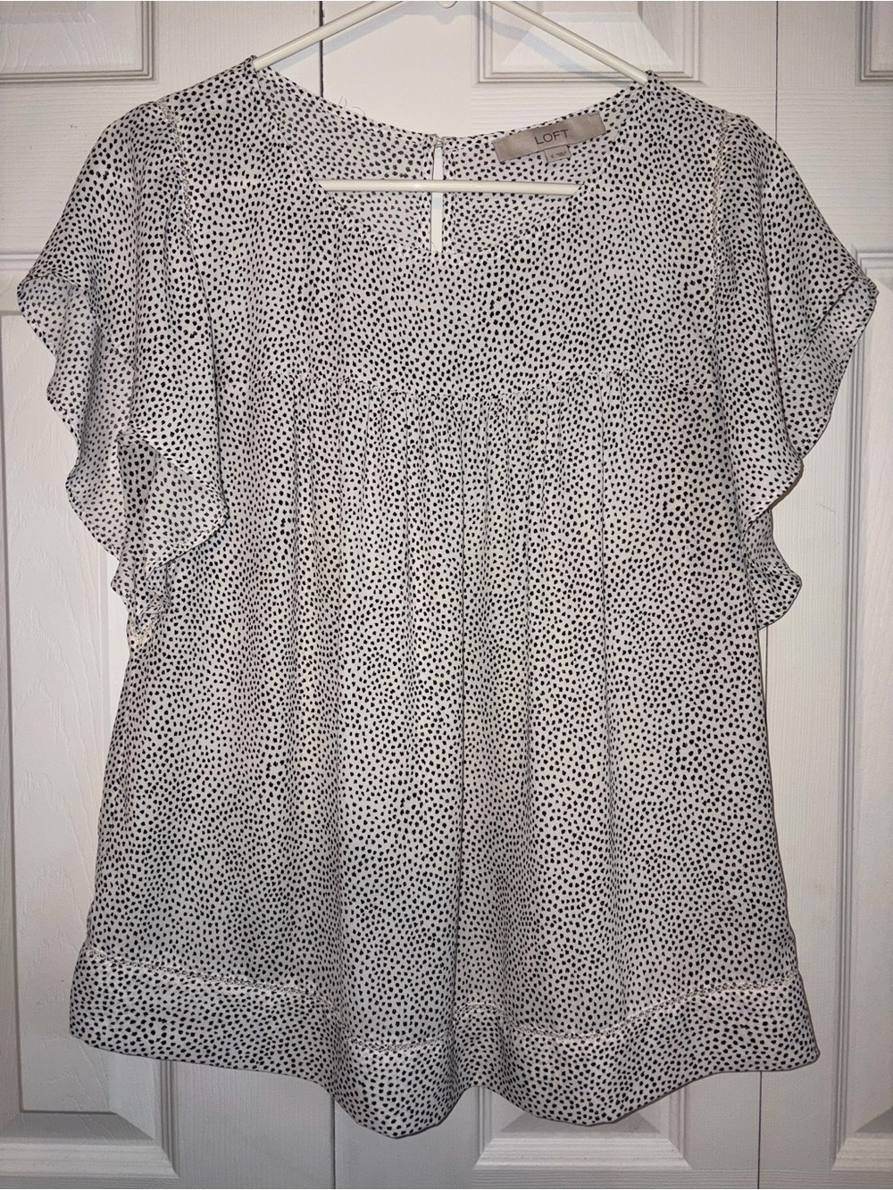 LOFT White Flutter Sleeve Polka Dot Blouse Flowy Bottom Band Small